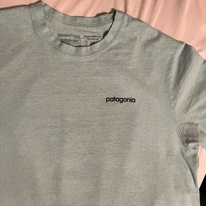 Men’s Patagonia T-shirt - medium